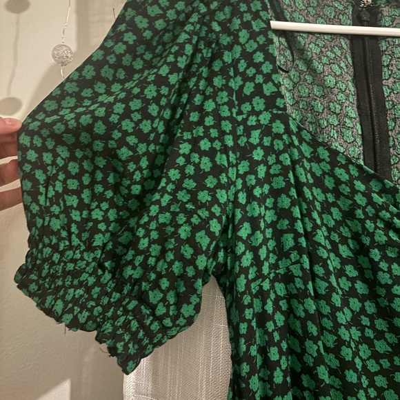 H&M Green Floral Puff-Sleeve Midi Dress - Picture 4 of 8